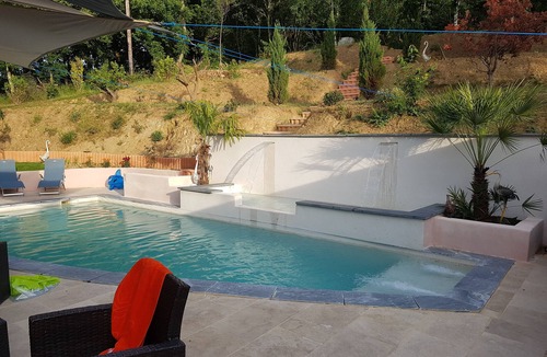 Calmeilles Villa | In a peaceful green setting oxygenate yourself in this prestigious villa