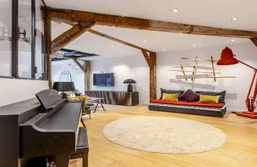 L'Europe Apartment | In prestigious 8th arrondissement of Paris magnificent duplex with six bedroomsn