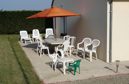 Les Moitiers-d'Allonne Cottage | Independent single-storey house near dunes, pets allowed