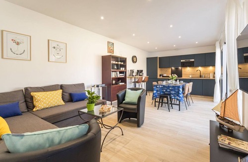 Saint-Molf Cottage | Independent cottage, pets welcome, private parking