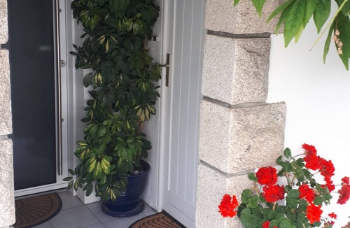 Larmor-Plage Apartment | INDEPENDENT FLAT TYPE 2 IN HOUSE IN SEASIDE