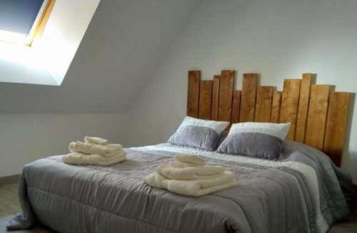 Hennebont Apartment | Independent suite in private house. Calm neighborhood.