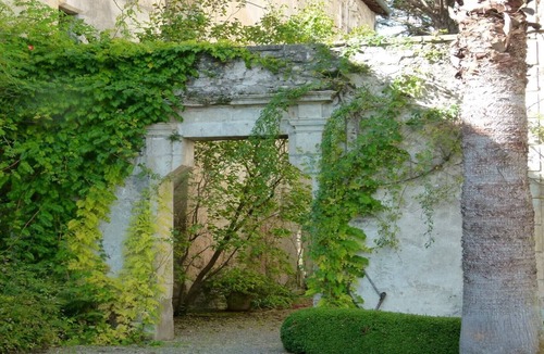 Hastingues Apartment | Irouléguy apartment in the Château d'Estrac