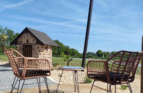 Saint-Ouen-des-Toits House | Izoë - Country guest suite with private FINNISH SAUNA