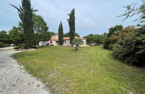 Montaigu-de-Quercy House | Jacuzzi - Swim spa - Park with trees