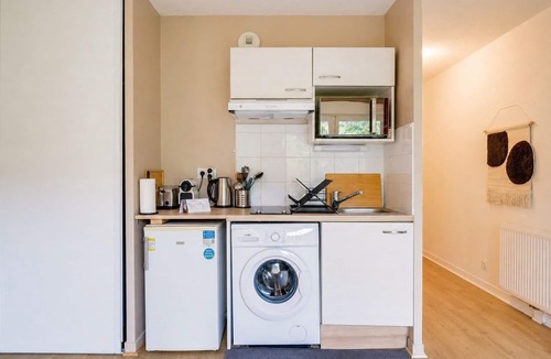 Merignac Apartment | Jardins de Flore - Studio Apartment, Sleeps 2