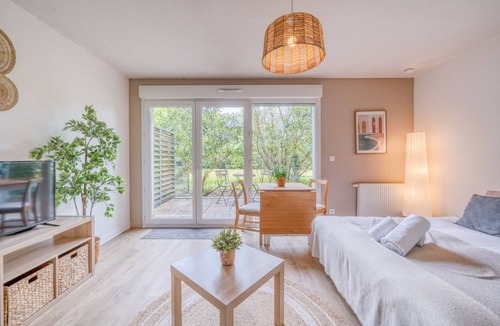 Merignac Apartment | Jardins de Flore - Studio Apartment, Sleeps 2