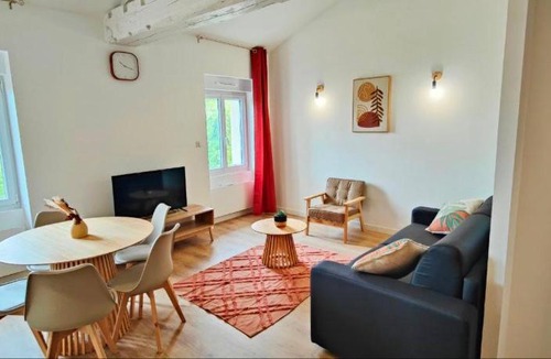 Clermont-Ferrand Apartment | Joli Appart Le Moderne Design