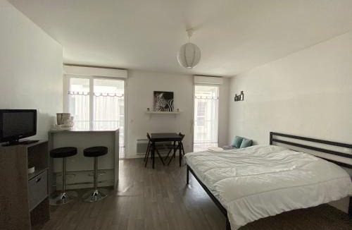 La Rochelle City Centre Apartment | Joli studio avec terrasse près du vieux-port