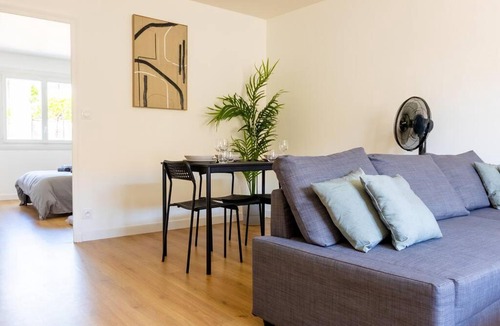 Le Peage-de-Roussillon Apartment | Joli T2 calme / centre-ville