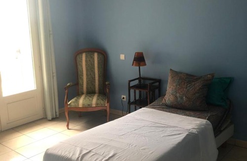 Louchy-Montfand House | Jolie Chambre Bleue