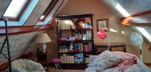 Le Menoux Bed & Breakfast | Jolie chambre dans un village calme