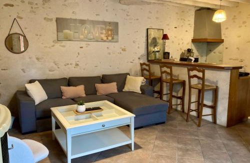 Saint-Parize-le-Chatel House | Jolie fermette a 2 min du circuit de Magny Cours