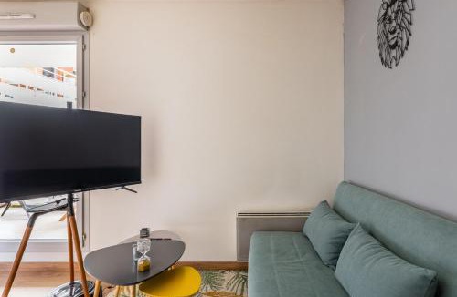Bourgoin-Jallieu Apartment | JOYAU CACHÉ avec Parking privatif en Hyper-centre