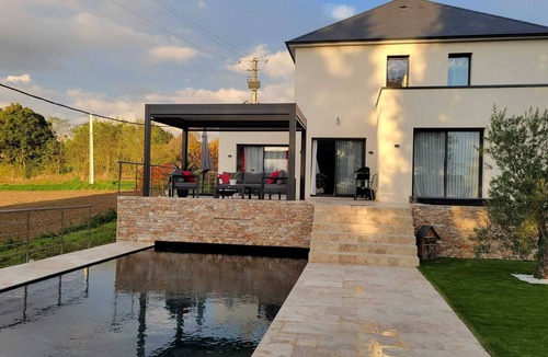Rouillon Villa | Just 15 minutes from the 24 Hours of Le Mans racetrack! Ideal for 10 people