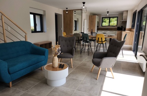 Plounevez-Lochrist House | Kanevedenn - Maison Spacieuse Avec SPA Extérieur Privatif à 5 Minutes des Plages
