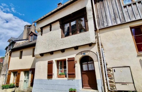 Josselin House | KER jojo-sselin