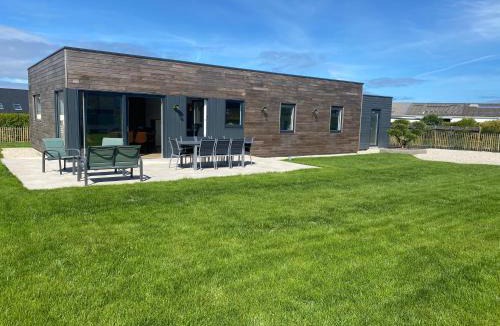 Cleder House | Ker Melen