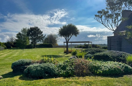 Guimaec House | Ker Tornaod sea view fireplace and large garden 8p