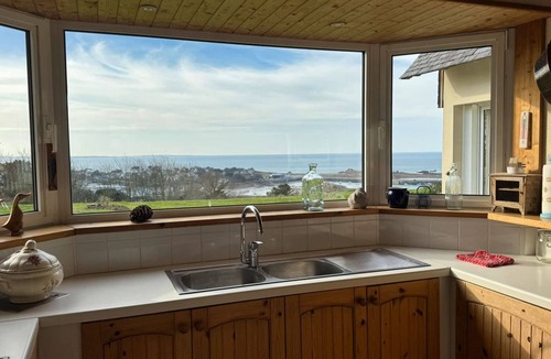 Plougasnou House | Ker Wind - panoramic sea view house Primel 8-10p