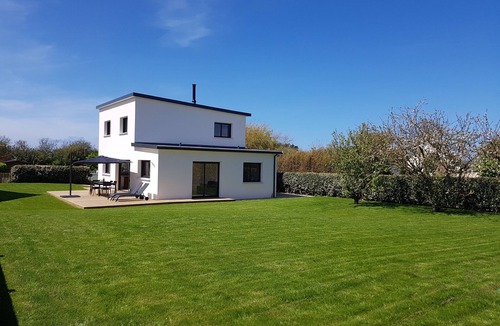 Ploudalmezeau House | Kerheol, bright house with garden and beach on foot