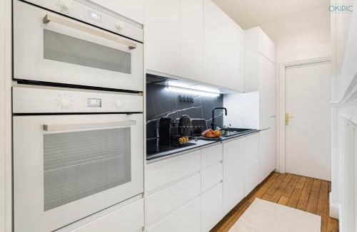 L'Europe Apartment | King Size beds - Zen Monceau