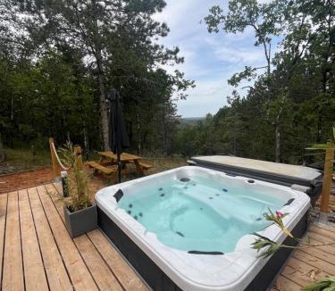 Cahors Cabin | Kota Évasion & Spa
