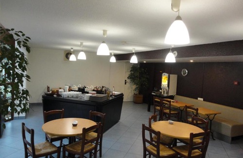 Gouvieux Hotel | Kyriad Chantilly