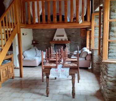 Saint-Privat-de-Vallongue House | L'école des Cévennes, "le gîte"