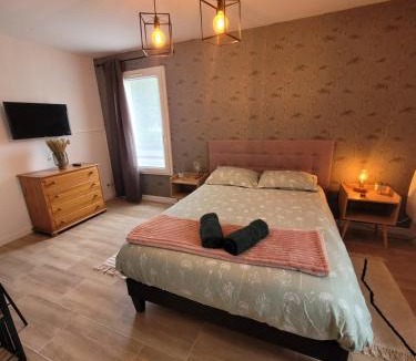 Melun Apartment | L' Écrin de Jade