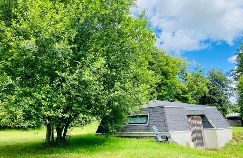 Saint-Sever-Calvados Cabin | L'étape en forêt
