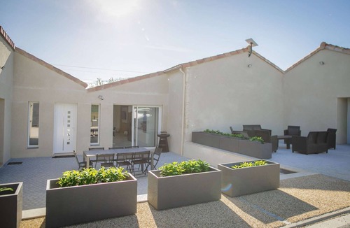 Saint-Amans-du-Pech Villa | L'évéa 5* gîte d'exception indoor pool & spa in the heart of Tarn et Garonne
