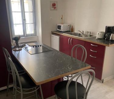 Neris-les-Bains Apartment | L'Abbatiale