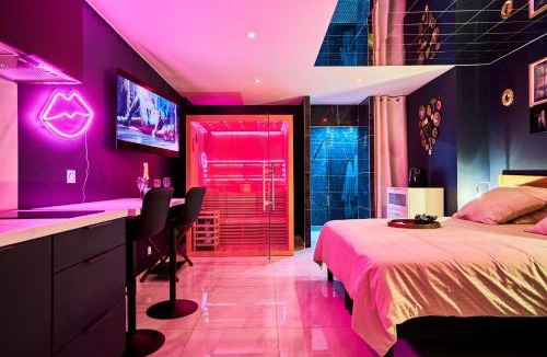 Seclin Apartment | L'Amoria - Suite Romantique moderne avec Jacuzzi & Sauna