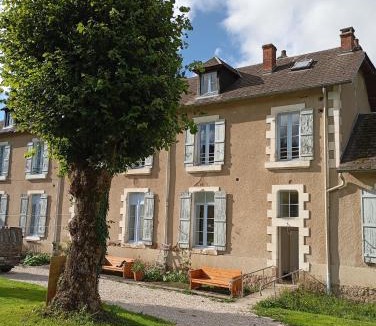 Larochemillay Apartment | L' Ancienne Ecole du Morvan