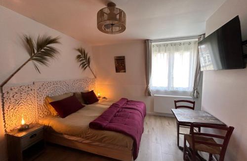 Croissy-Beaubourg Apartment | L'ancienne ferme du château entre Paris et Disney
