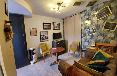 Carentan Apartment | L'appartement LIBERTE immersion dans les années 40