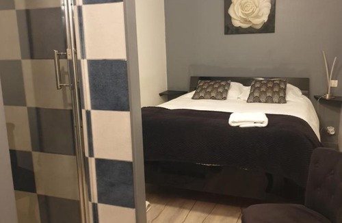 Saint-Amand-Montrond Hotel | l'authentique
