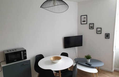Rochefort Apartment | L'Authentique 1 - Close to town center & thermal baths