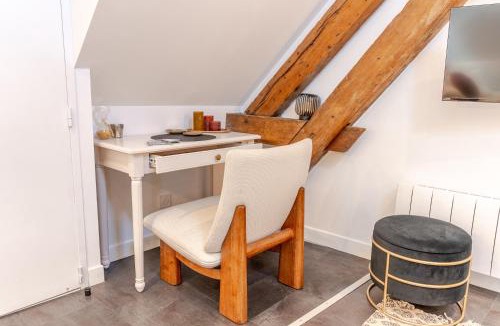 Coulommiers Apartment | L'authentique, Chic, relaxant et entrée autonome