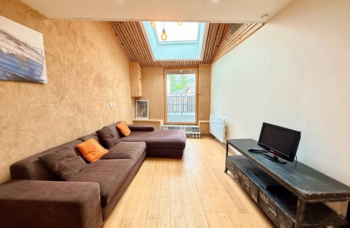 Villard-de-Lans Apartment | L’Authentique du Vercors – Spacious Modern Wood-Style Apartment with Mountain Views