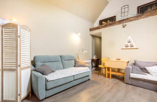Guilvinec Apartment | L' Eclose Ty Du
