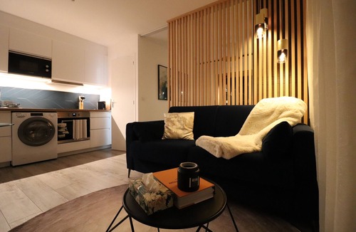 Colombes Apartment | L'Ecrin Bleu - new studio house (4 pers) - garden & air conditioning