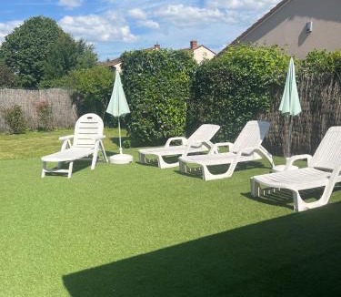 Aubiat House | L'ecrin d'Aubiat proche Vichy Piscine et Jacuzzi