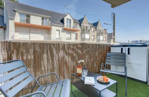 Saint-Cast-le-Guildo Apartment | L'Emérillon - Appt à 200m de la plage