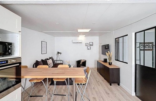 Communay Apartment | L'Espérance - T2 avec terrasse et parking privé