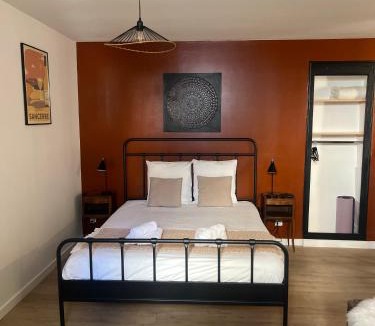 La Charite-sur-Loire Apartment | L’Etape, cœur de ville