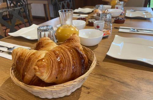 Beuvardes Hotel | L'Etape Restaurant - Bar et Gîte