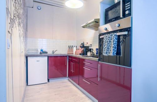 Riom Apartment | L'HELLENID - Logement Spacieux Proche Cour d'appel Riom