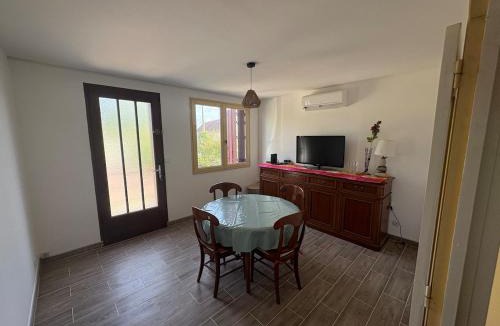 Chatillon-Sur-Loire Apartment | L'Hibiscus Châtillon sur Loire - Peace and Secure